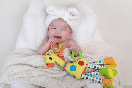 双鸭山宝宝的口欲期