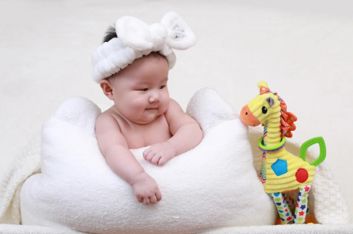 双鸭山宝宝几个月翻身